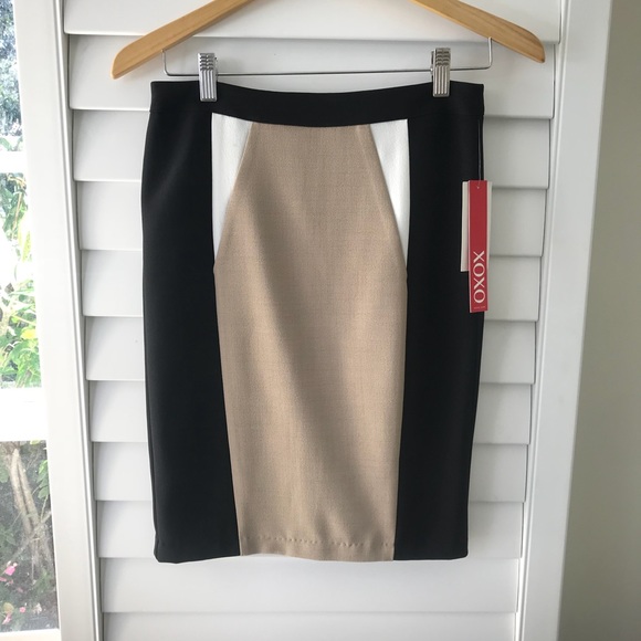 XOXO Pencil Skirt size 3/4 - Picture 2 of 4